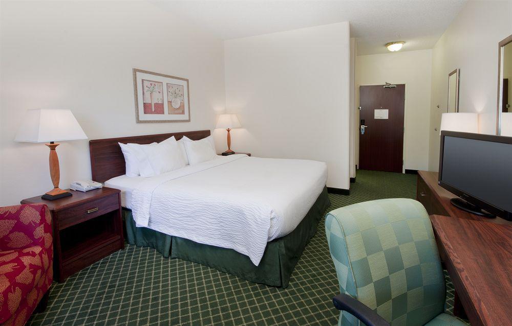 Baymont By Wyndham Tulsa Hotel Eksteriør billede